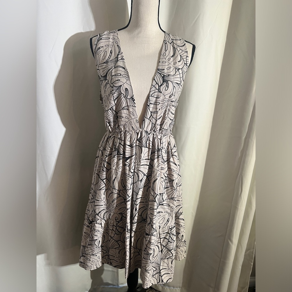 House of Harlow patterned open back low cut dress